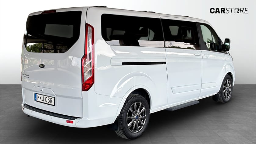 Bild 2 av Ford Tourneo Custom 320 L2 TITANIUM NAVI KAMERA VÄRMARE CARPLAY