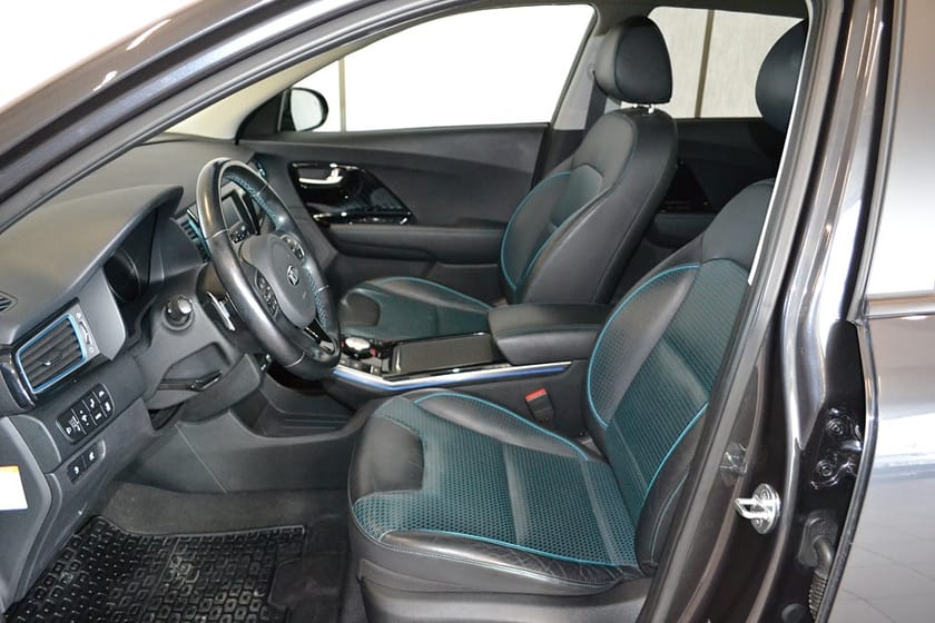 Bild 4 av Kia e-Niro 64 kWh Advance Plus Carplay Drag V-Hjul