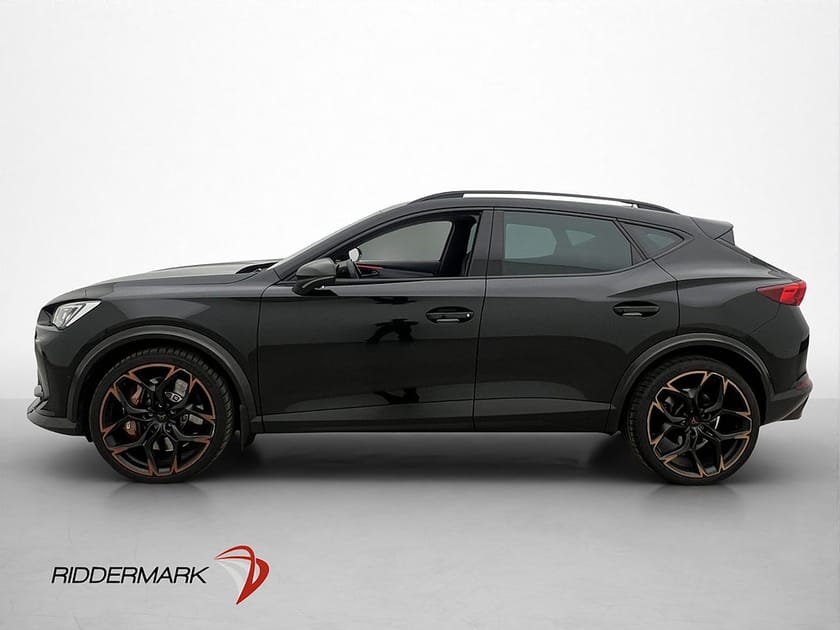 Bild 5 av CUPRA Formentor VZ5 AWD 390hk Kolfiber BEATS Skalstolar 360°