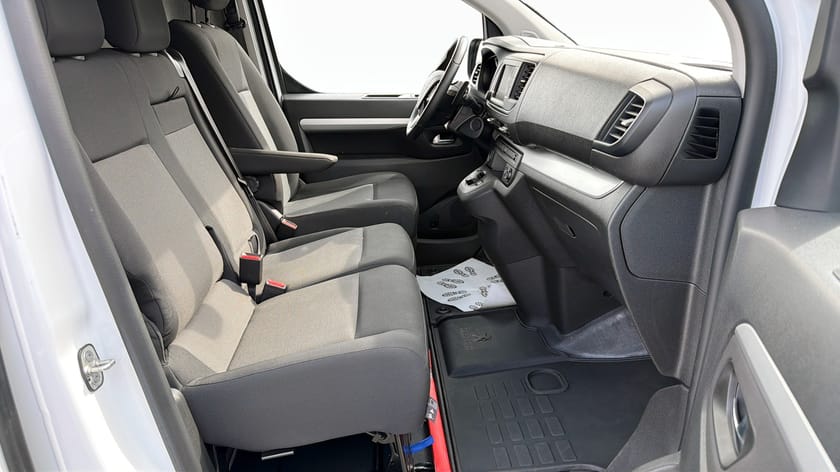 Bild 3 av Peugeot Expert Utökad Last 2.0 BlueHDi EAT, 144hk, 2023