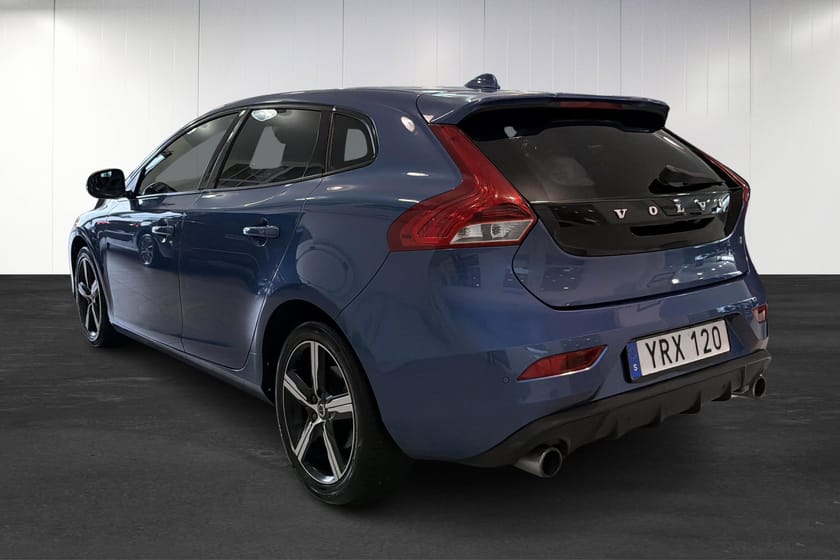 Bild 3 av Volvo V40 T3 R-Design / Pano / Värmare
