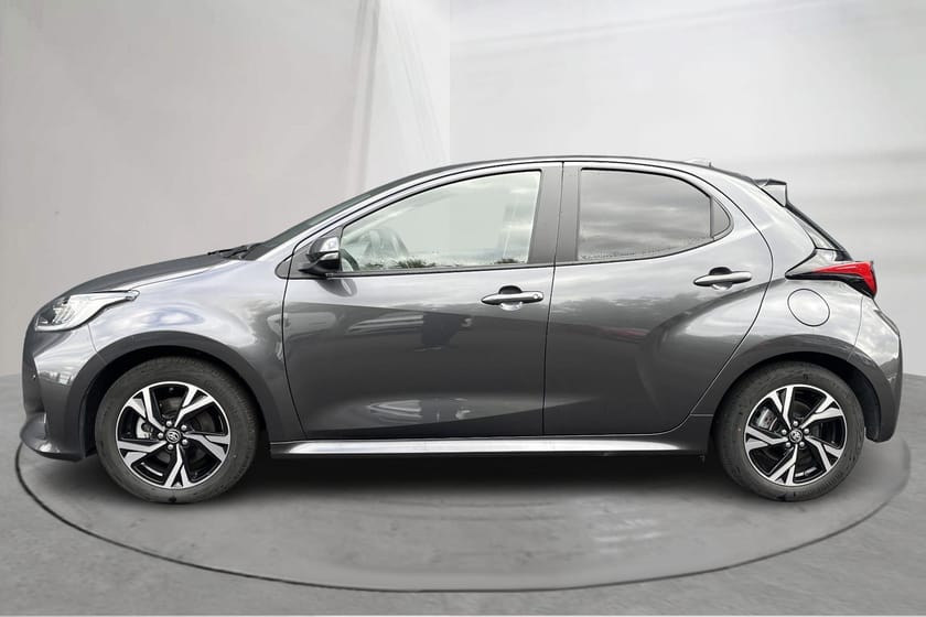 Bild 2 av Toyota Yaris Hybrid 115