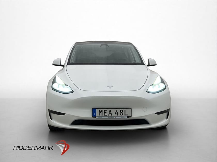 Bild 3 av Tesla Model Y Long Range AWD 514hk MOMS Autopilot Drag Pano