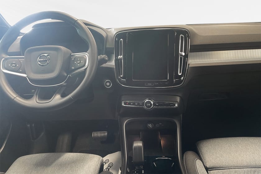 Bild 5 av Volvo XC40 B4 FWD Bensin Plus Dark