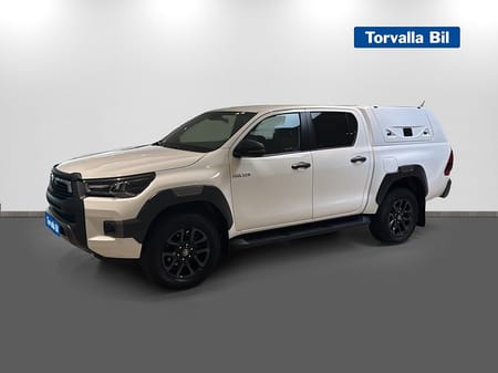Toyota Hilux Dubbelhytt 2.8 4WD Invincible *V-hjul + Dragkrok*