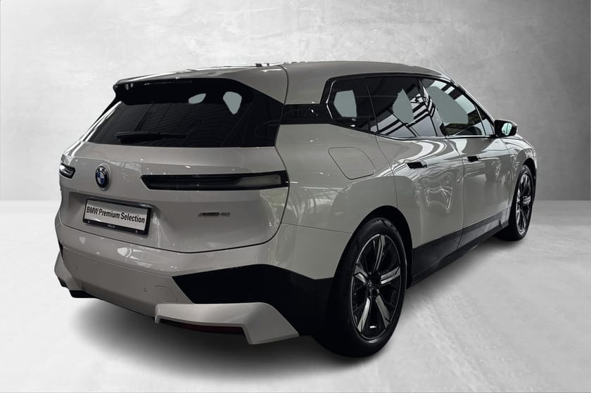 Bilde 4 av BMW iX xDrive40 xDrive40, Harman/Kardon, Glasstak