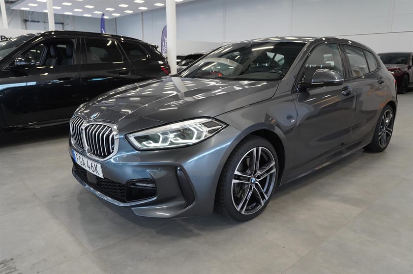 Bild 3 av BMW 118i M-Sport Navi Fartpilot Keyless HiFi 18
