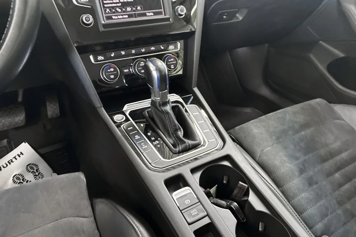 picture of a car