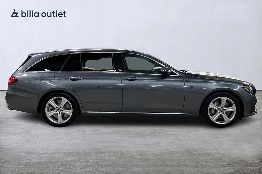 Bild 4 av Mercedes-Benz E 400 T 4MATIC 4M Avantgarde 333hk Panorama HuD Burmester 360°