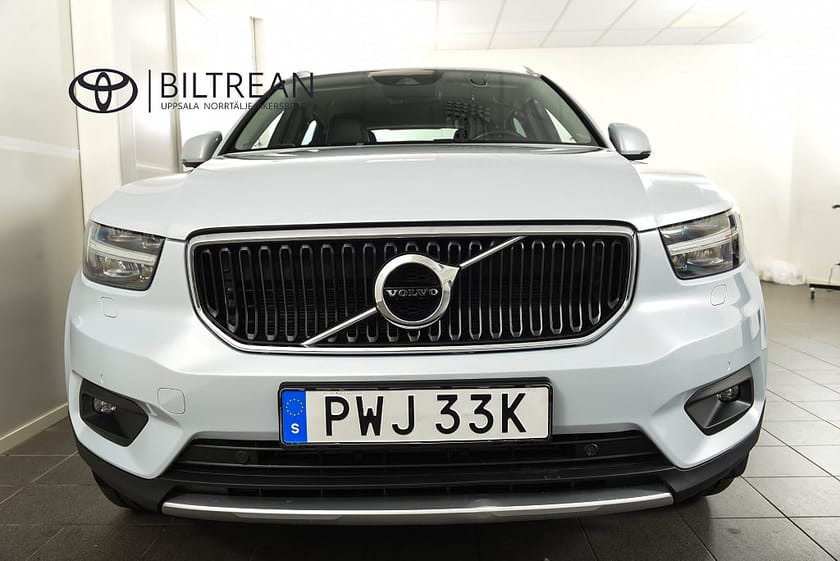 Bild 4 av Volvo XC40 T4 AWD Aut Momentum Advanced Kamera Navi Rattvärme BT