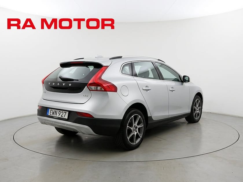 Bild 5 av Volvo V40 Cross Country Ocean Race |Drag | Läder | D2 | Kamrem bytt