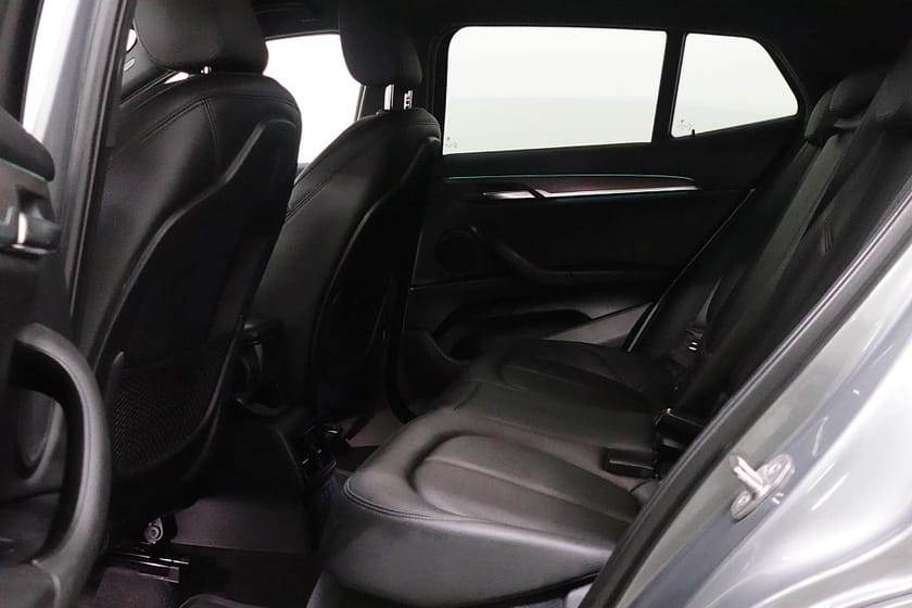 Bild 5 av BMW X2 xDrive25e Steptronic M Sport Ambient