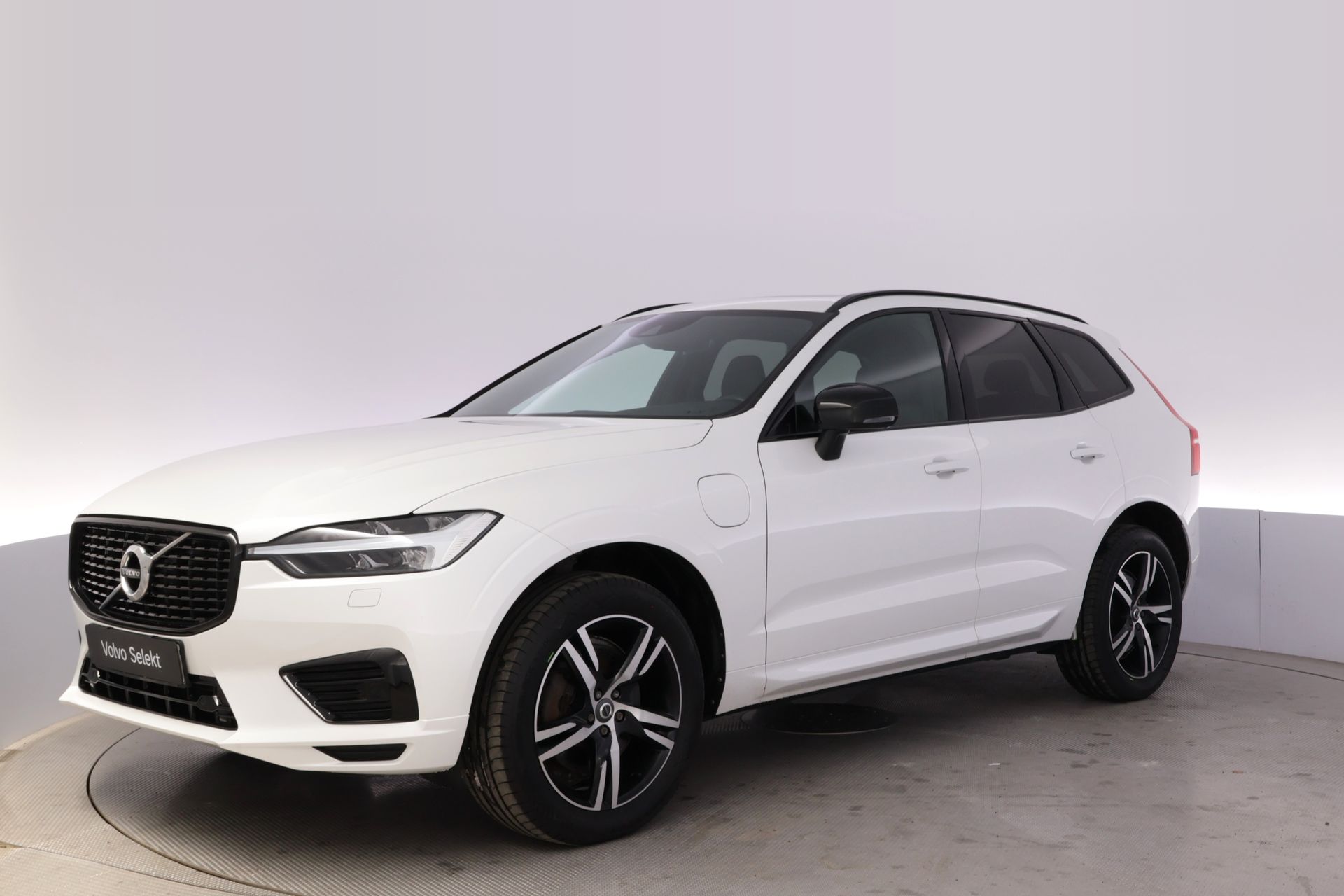 Volvo XC60 T6 R Design 2021, bild 2/10