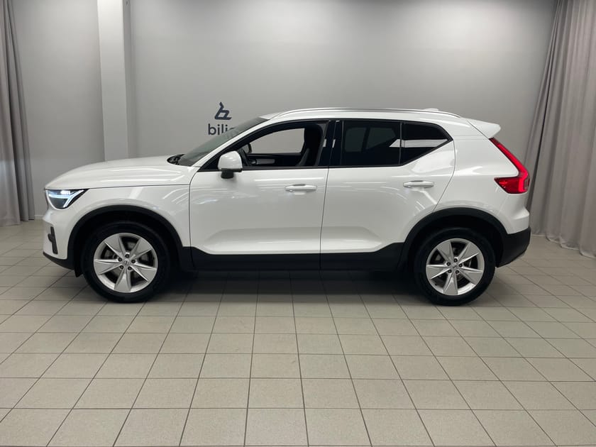 Bild 2 av Volvo XC40 B4 FWD Bensin Core SE II