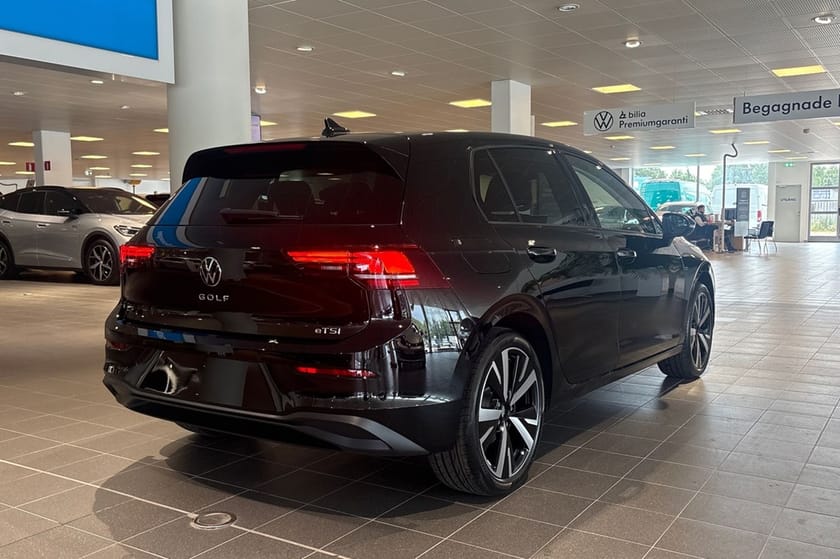 Bild 4 av Volkswagen Golf LIFE 1.5 eTSI 150 hk DSG7