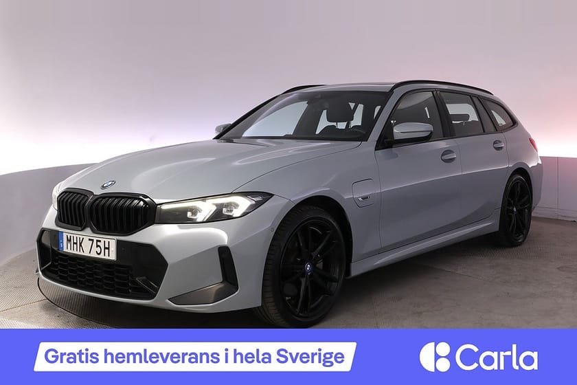 Bild 1 av BMW 330e xDrive Touring M-sport Pano HK Drag Kamera