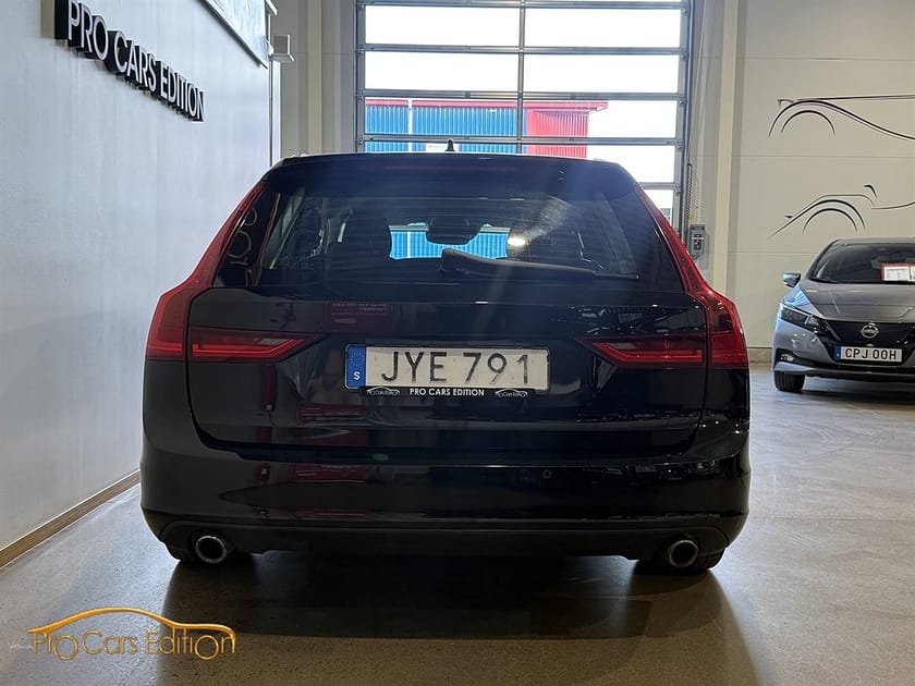 Bild 5 av Volvo V90 D3 AWD Geartronic | 150hk Momentum | Drag | Navi