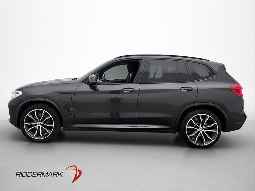 Bild 5 av BMW X3 xDrive30e M Sport Shadow HiFi Cockpit CarPlay Drag