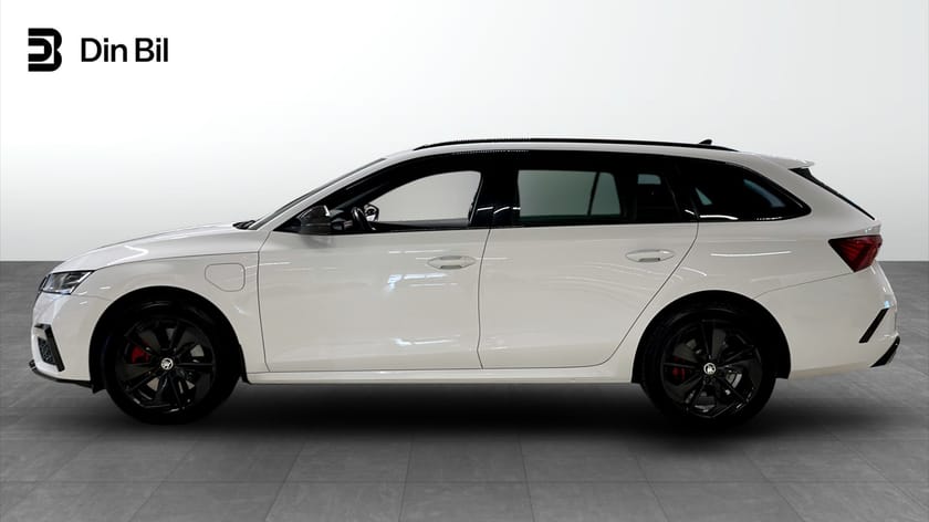 Bild 2 av Škoda Octavia Kombi RS iV 1,4 TSI 245 HK Drag/Värmare/B-Kamera