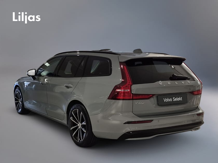 Bild 4 av Volvo V60 T6 AWD Plus Dark Nordic Edition//360-kamera//Drag//