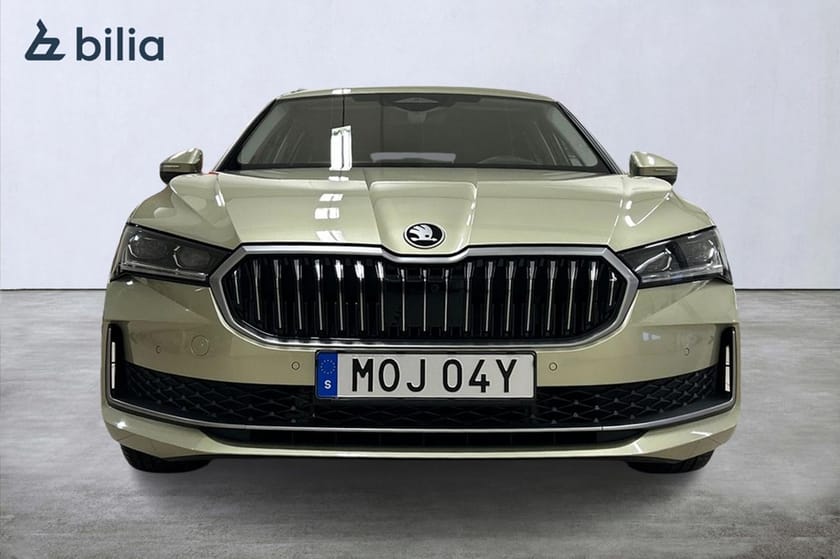 Bild 4 av Škoda Superb iV Kombi COMBI SELECTION 1,5 TSI 204 HK 6 V