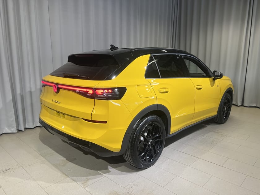 Bild 5 av Volkswagen T-Roc R-Line 1.5 eTSI 150 hk DSG, BlackStyle / Drag