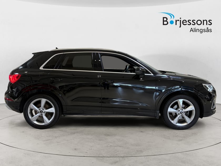 Bild 2 av Audi Q3 35 TFSI 150hk S-Tronic Advanced Värmare/Drag/Sonos/Ke