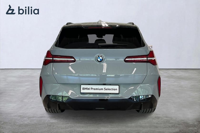 Bild 4 av BMW X3 30e xDrive M-sport | Drag | H&K | Stolar m minne | 360
