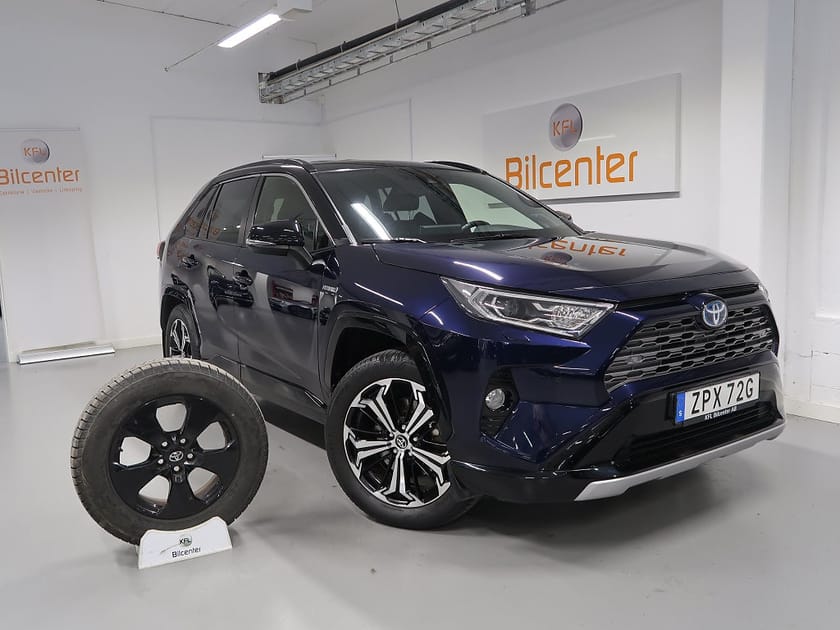 Bild 1 av Toyota RAV4 Hybrid AWD-i E-CVT Style Aut-V-däck ingår-Värmare-Drag