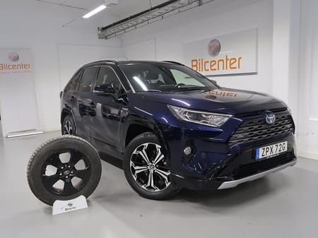Toyota RAV4 Hybrid AWD-i E-CVT Style Aut-V-däck ingår-Värmare-Drag