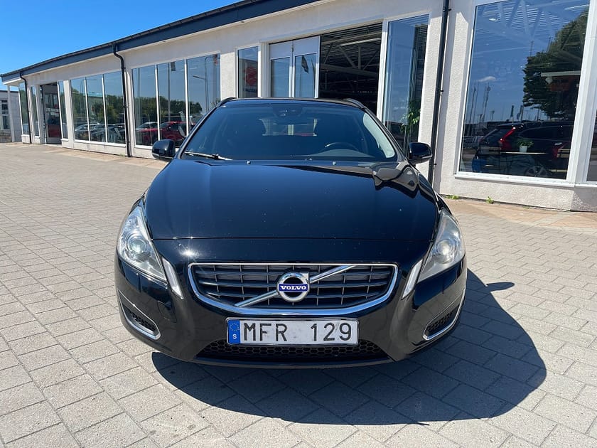 Bild 2 av Volvo V60 DRIVe Momentum Dragkrok