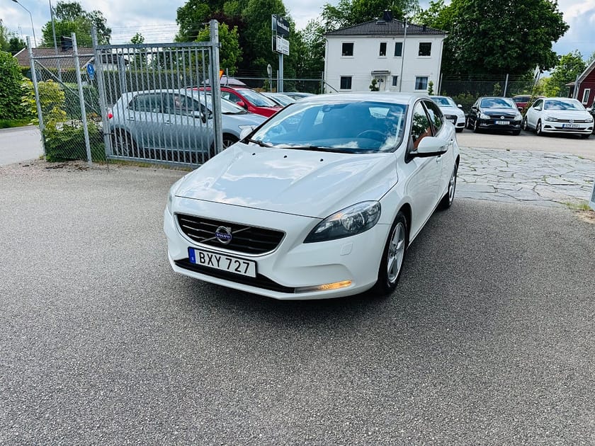 Bild 2 av Volvo V40 T3 150HK BUSINESS / DRAG / VÄRMARE