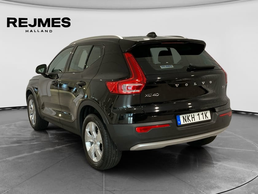 Bild 2 av Volvo XC40 T3 FWD aut Momentum Advanced