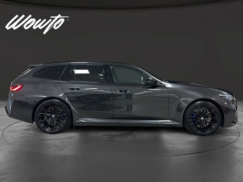 Bild 3 av BMW M5 Touring xDrive Steptronic 727hk /Panorama / B&W /Moms