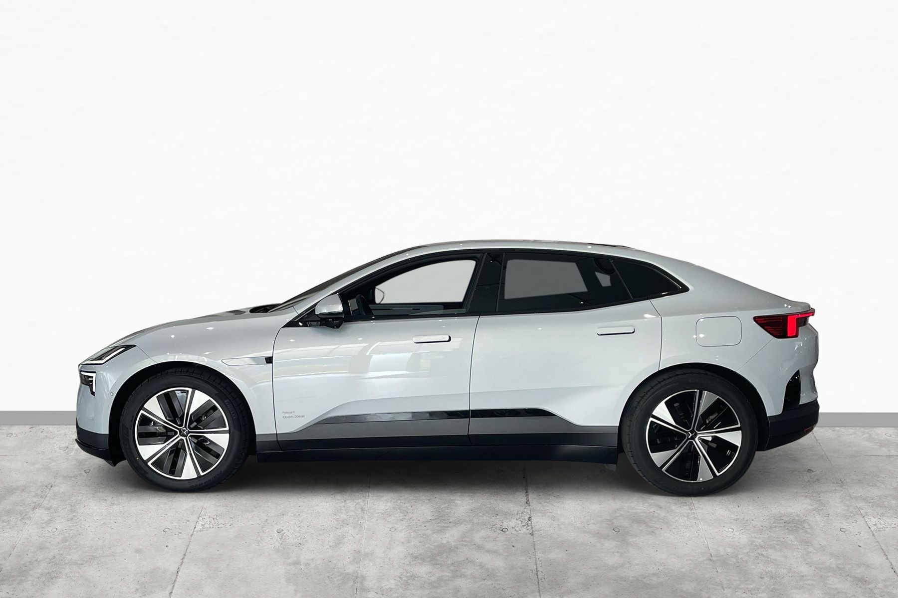 Polestar 4 272 hp