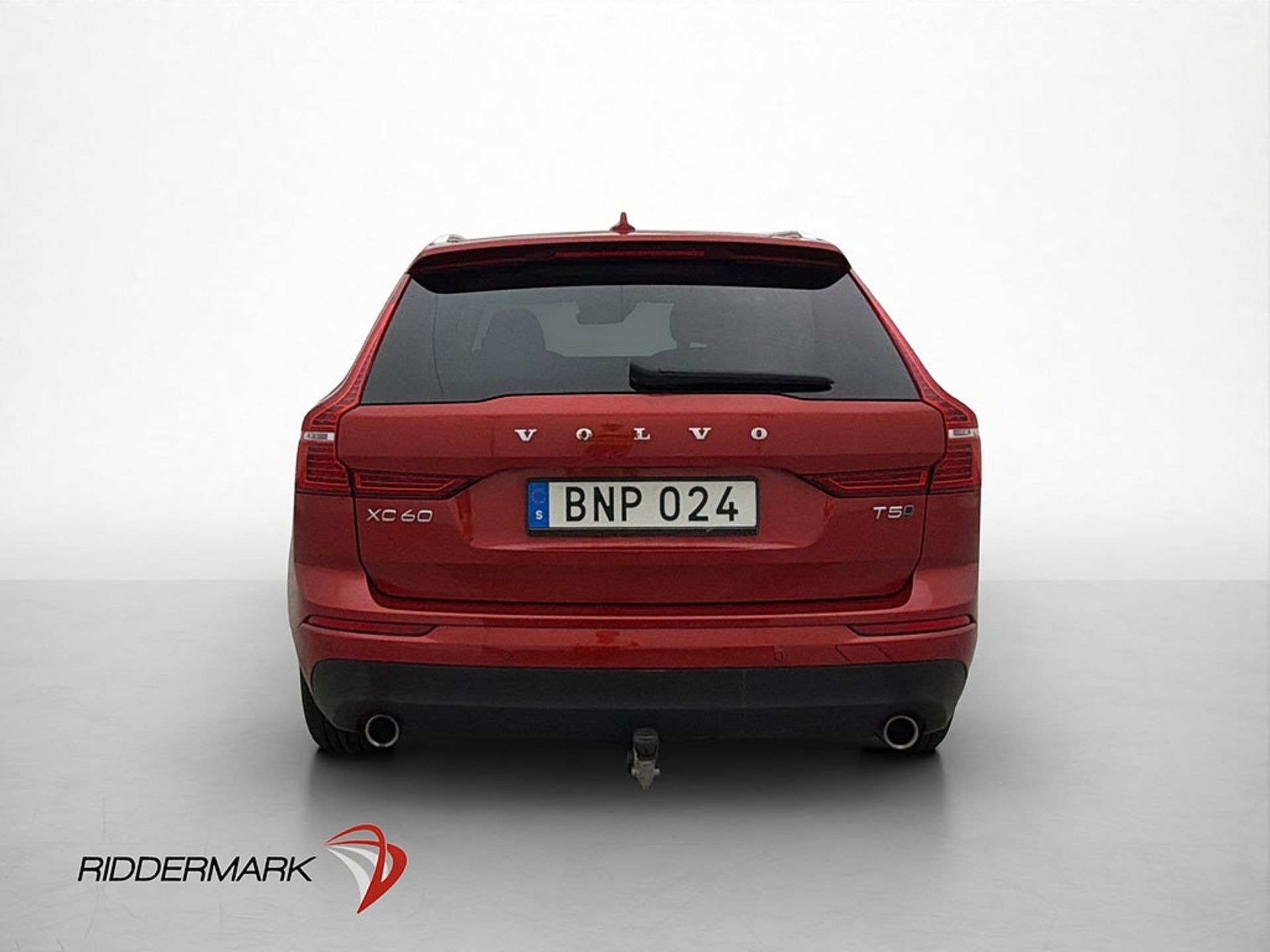 Volvo XC60 2018, photo 6/10