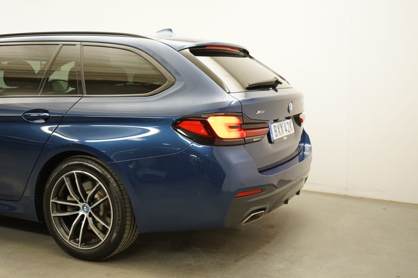 Bild 3 av BMW 530e xDrive Touring Navigation | Dragkrok | Backkamera