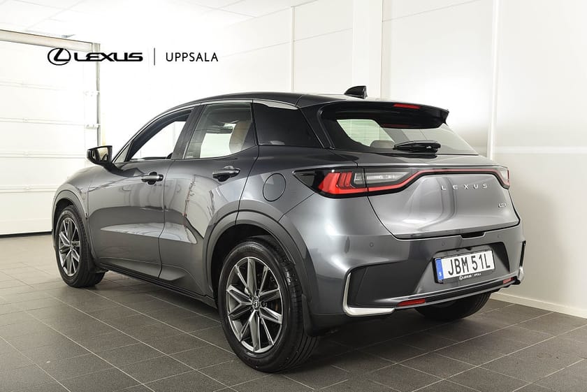 Bild 2 av Lexus LBX 1,5 Relax Tech Helskinn Vinterhjul MOMS