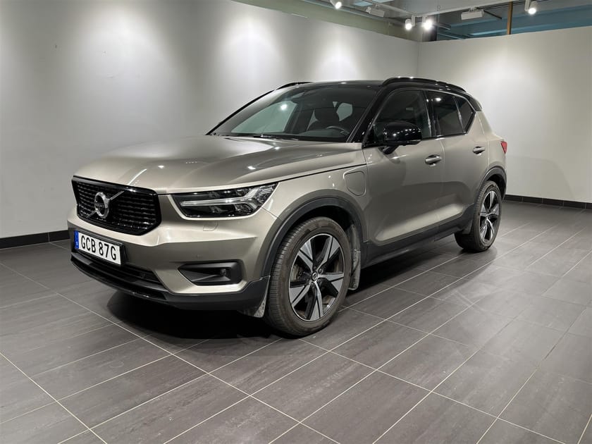 Bild 1 av Volvo XC40 T4 Recharge R-Design Panorama 360°