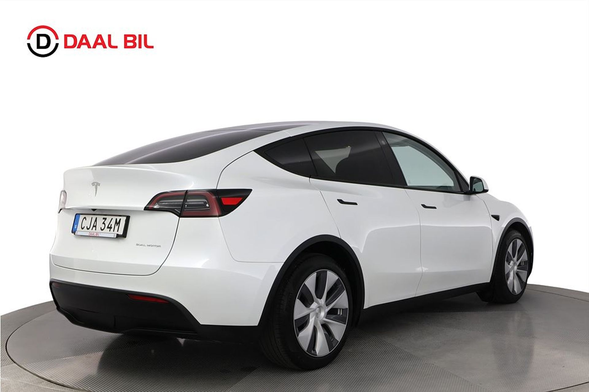 Tesla Model Y 2023, kuva 6/10