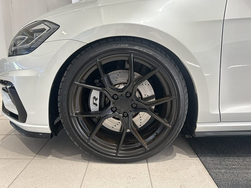 Bild 4 av Volkswagen Golf  R