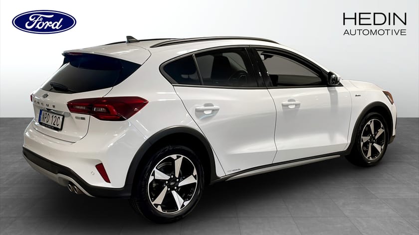Bild 2 av Ford Focus Active 1.0 EcoBoost 125Hk B-Kamera Nav