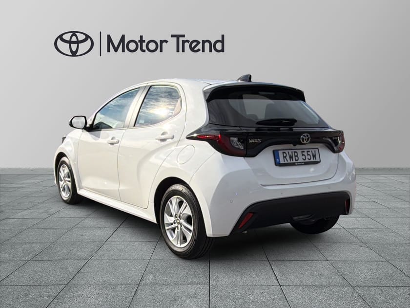 Bild 3 av Toyota Yaris Hybrid 115 CVT 116hk,Komfort&PDC