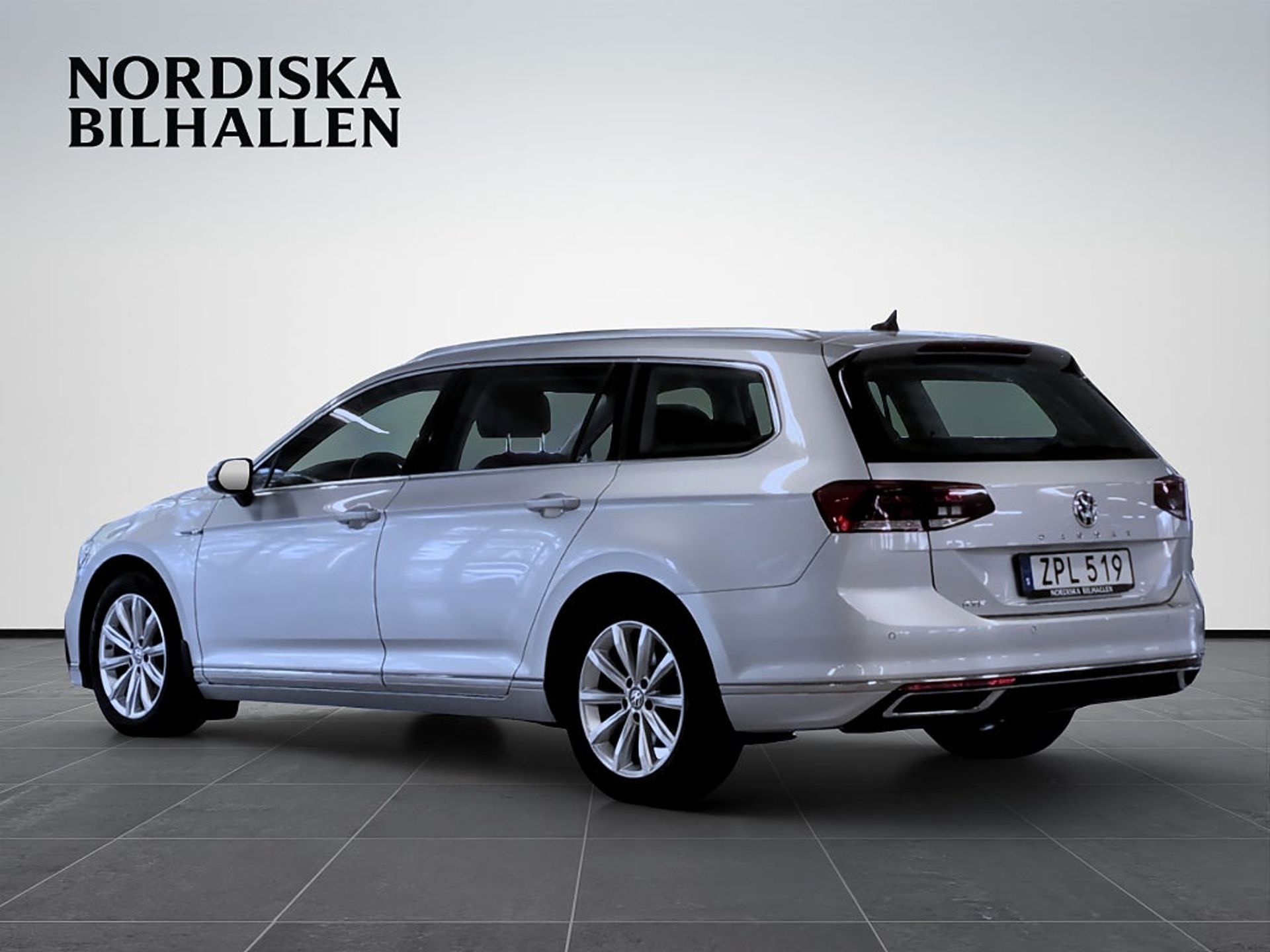 Volkswagen Passat 2020, photo 5/10
