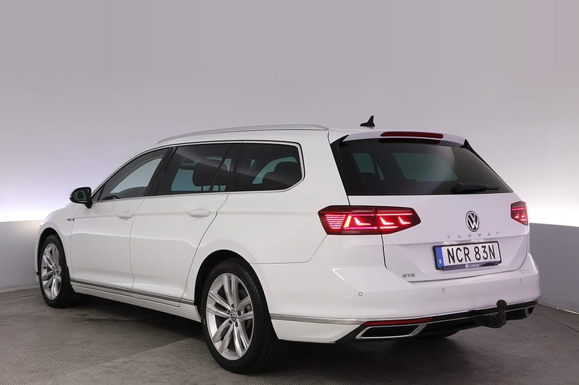 Bild 4 av Volkswagen Passat Sportscombi GTE Executive bus. Cockpit Drag Navi-Pro