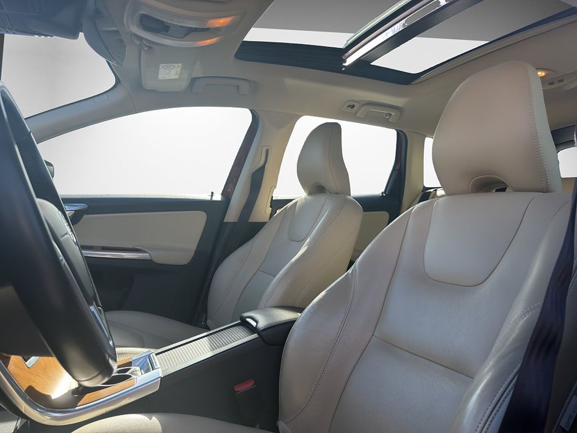 Volvo XC60, bild 9 av 17