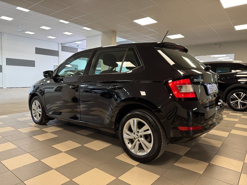 Bild 4 av Škoda Fabia Skoda 1.0 TSI Style Euro 6 ACC Alcantara