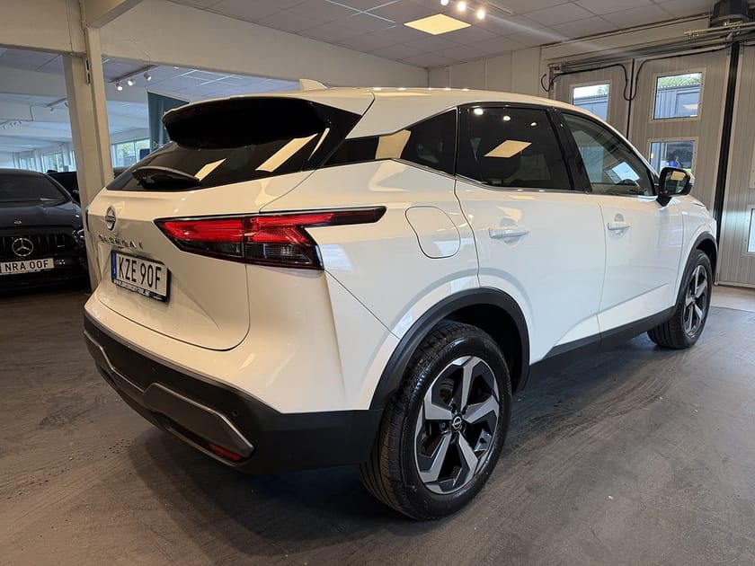 Bild 4 av Nissan Qashqai 1.3 DIG-T XTRONIC-CVT 360 kamera Stora Skärmar Gps MOMS