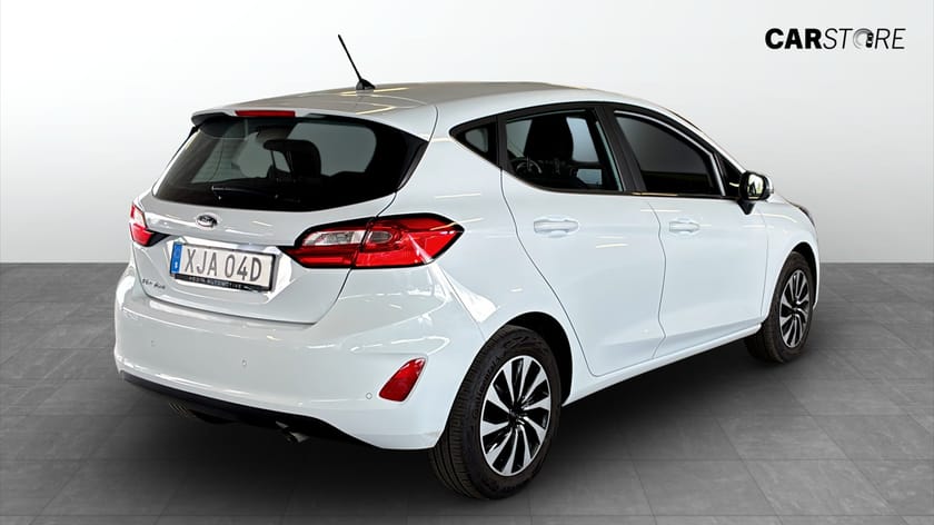 Bild 2 av Ford Fiesta TITANIUM 1.0 100Hk | Rattvärme Carplay Adaptiv Farthållare