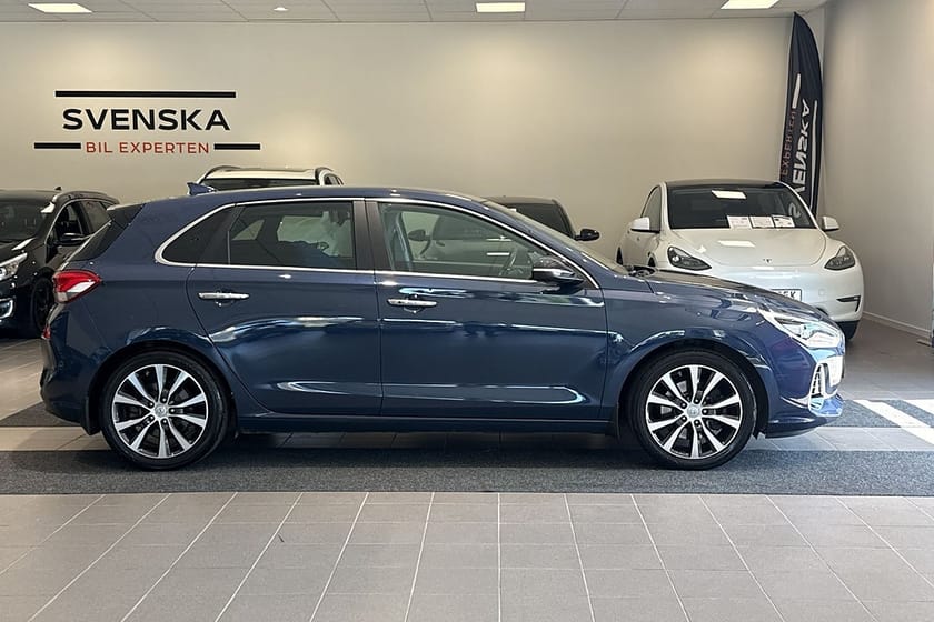 Bild 4 av Hyundai i30 1.4 T-GDi 140 hk Premium Aut/Backkamera/Drag/M-Värmare